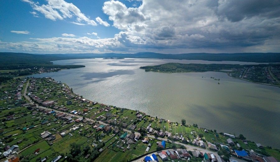 Поселок черноисточинск свердловская. Черноисточинский пруд Нижний Тагил. Черноисточинское водохранилище Нижний Тагил. Поселок Черноисточинск Нижний Тагил. Черноисточинский пруд Свердловская область.